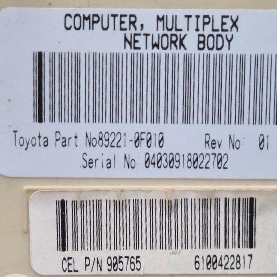 892210F010 Fuse Module Toyota Corolla Verso AR10 2006 Foto 3 de 3