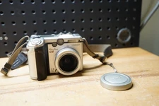 (F) Canon PowerShot G6  7.1MP Digital Camera - Silver No Charger