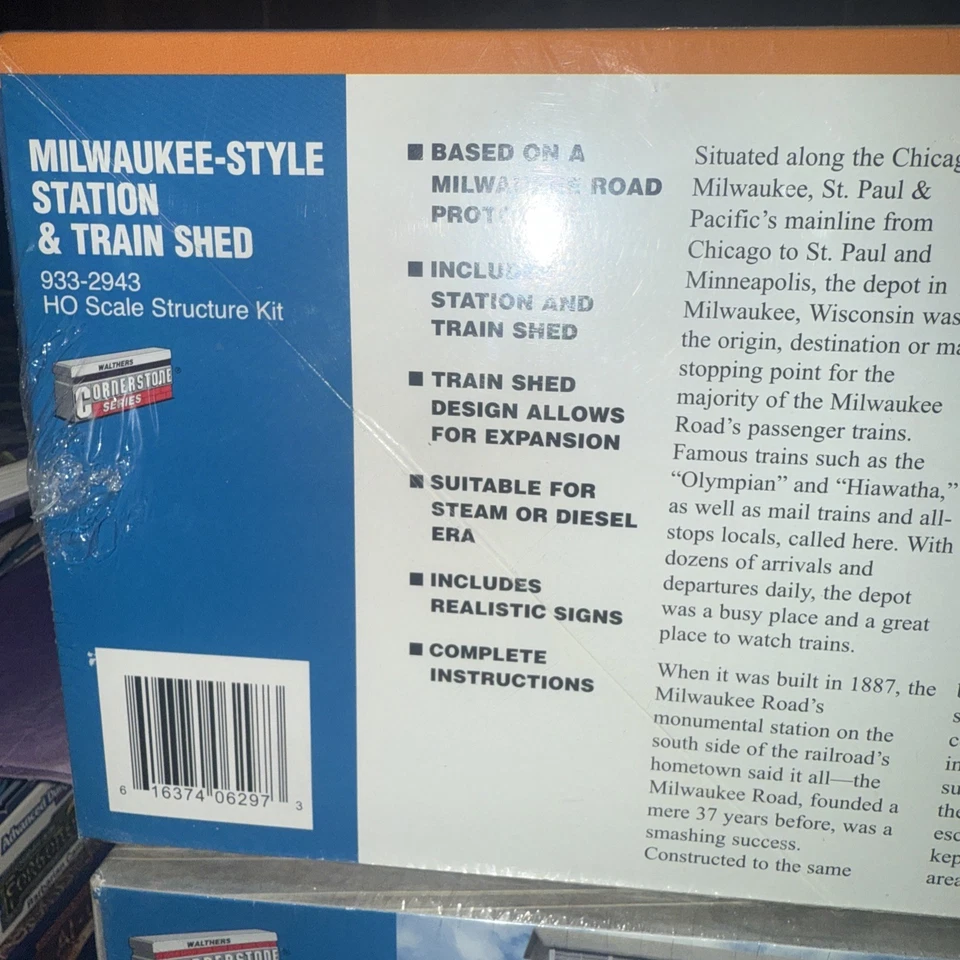 KIT WALTHERS HO 933-2943 ESTACIÓN MILWAUKEE + COBERTIZO DE TREN - NUEVO EN ENVOLTURA DE PLÁSTICO Foto 2 de 2