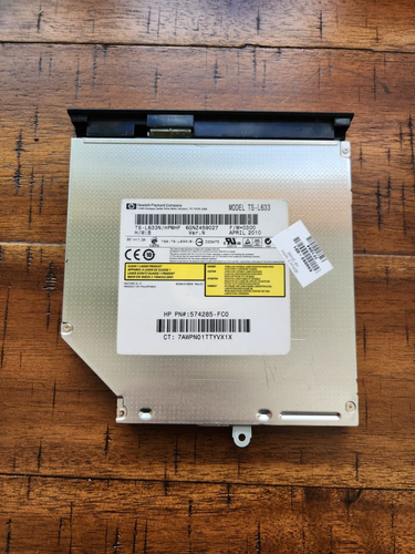 Toshiba / Samsung - DVD/RW SATA Optical Drive - Model# TS-L633C/DEFHW - Picture 5 of 7
