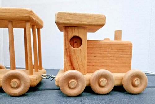 Vintage Holzeisenbahn Set mit 7 Wagen - NEUWERTIG! SO VIEL SPASS! - Bild 2 von 13