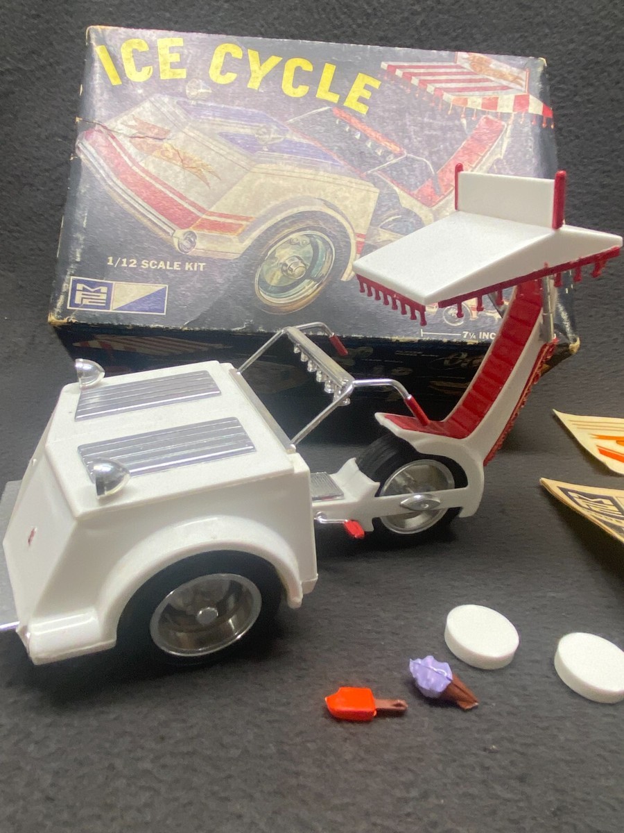 AMT Ice Cycle Model Kit 1/25 プラモデル