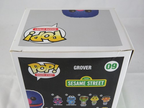 Sesame Street Funko Pop - Grover - No. 09 - Free Protector - Picture 10 of 16