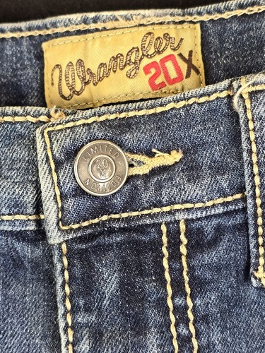 Wrangler 20X Jeans Youth 10 Reg Bootcut Adjustable Waist (Measured 26x24) - Picture 2 of 5