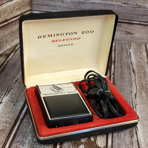 VINTAGE REMINGTON 200 SELECTRO Men's Shaver w/case *Works* - Picture 1 of 5