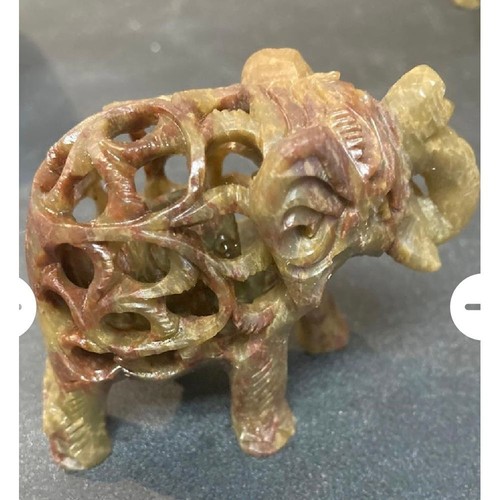 Handgefertigtes Speckstein Elefant Figuren Set - aufwendig geschnitzte Tierstatuen - Bild 5 von 5