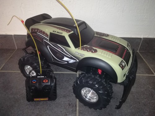 New Bright RC / 1:10 Monster Truck Python - 40Mhz - 2WD - Full Fonction - Photo 2/24