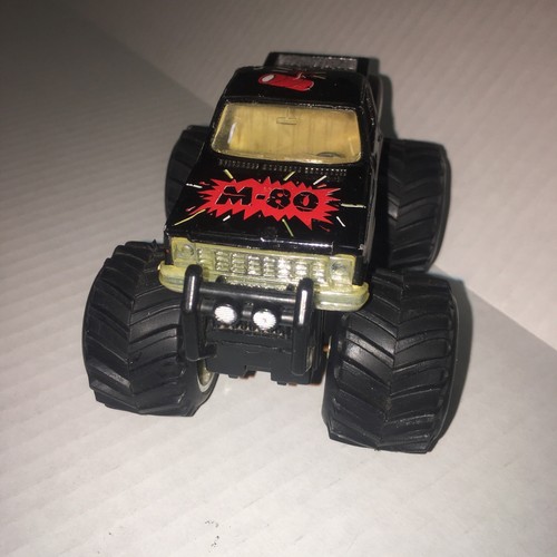 MC Toy M-80 Firecracker Monster Truck Toy Chevy 4x4 Pullback Diecast - Picture 4 of 9