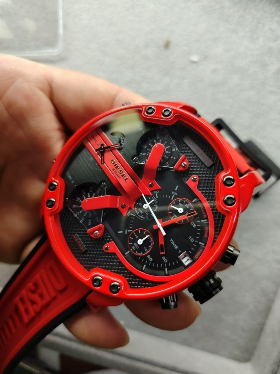 公式サイト - ハイブランドの新作が続々登場 Diesel DZ7431 Mr Daddy Red Rubber Band Black Dial With Date 時計