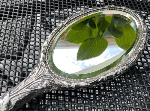 1904 Art Nouveau Sterling Silver Vanity Hand Mirror, repousse sweet pea design - Picture 9 of 10