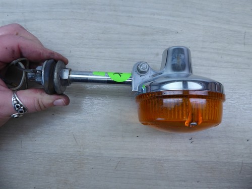 1982 Kawasaki KZ750 LTD K883) left and right rear turn signals blinker set - Picture 5 of 15