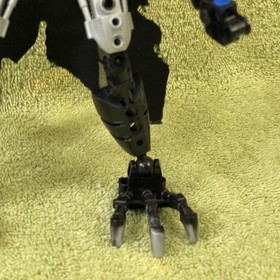 LEGO Bionicle VEZON Figure Only From Set # 8764 but w/ CUSTOM REPLACEMENT CAPE