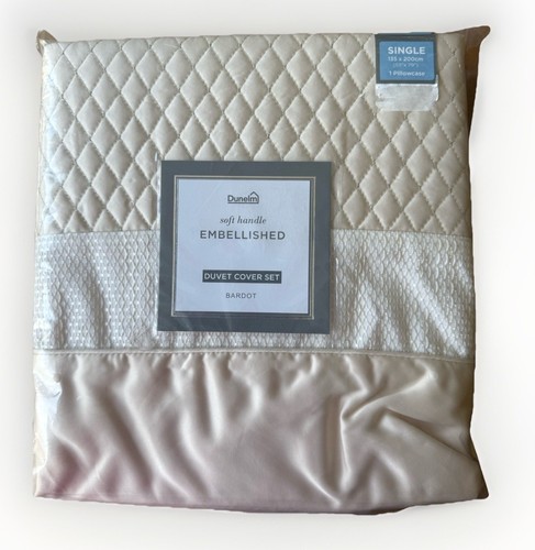 Dunelm ~ Einzelbettwäscheset. " Bardot" Softgriff verziert. Elfenbein. Neu
