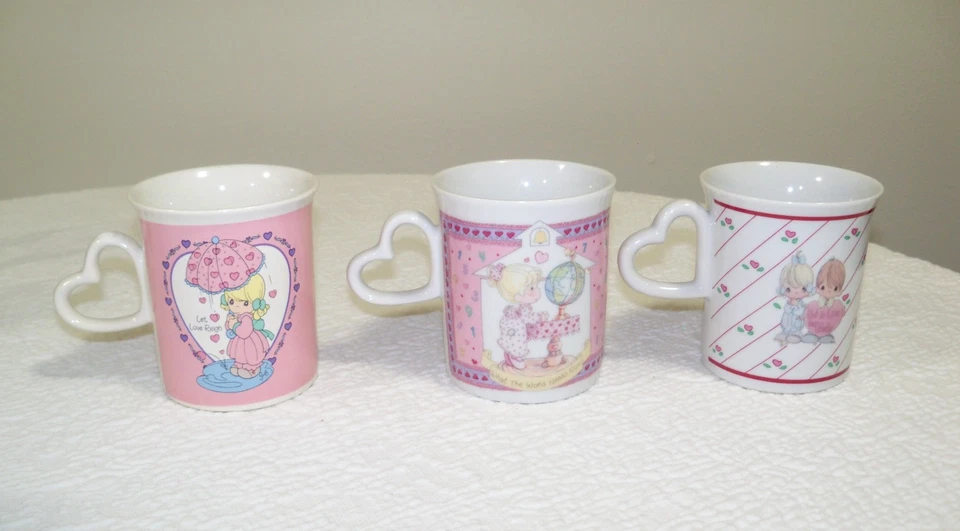 Tazas Precious Moments con asas de corazón Foto 3 de 4