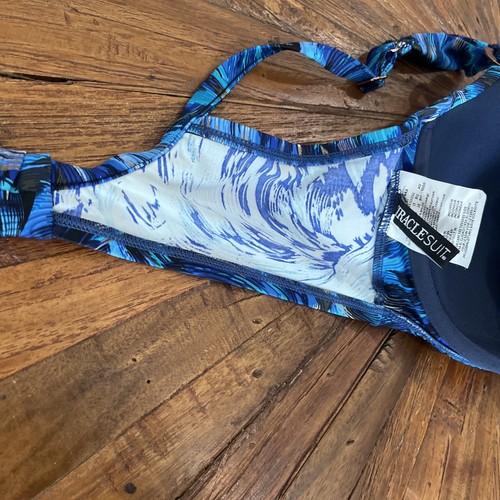 Miraclesuit Play Surplice Bikini Swim Top BLUE MULTI Petal size 36ddd Top Only - Picture 5 of 7