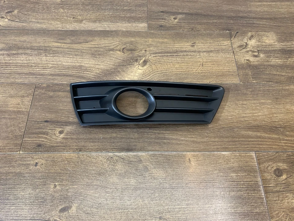 2009-2012 Volkswagen CC Front Bumper Lower Outer Grille Cover Left Side OEM - Image 4 of 4