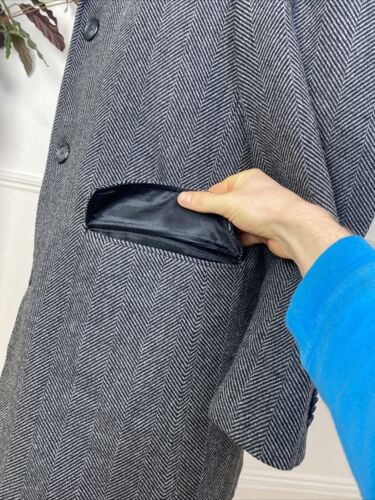 BARBOUR Tweed Herringbone Covert Charcoal ‘Edward’ Overcoat Jacket Coat (42) - Picture 5 of 17