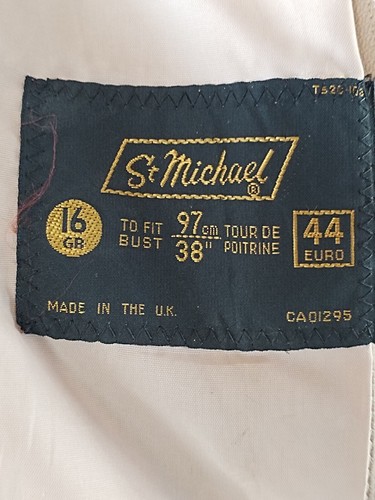 Vintage 1970's Faux Fur St. Michael England Jacket Coat with Zipper (bust 38"). - Picture 7 of 13