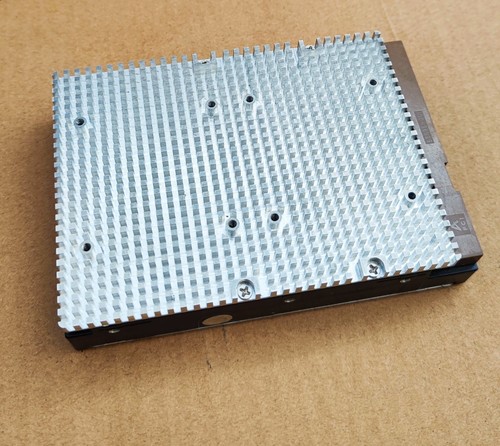3,5 pouces disque dur en aluminium dissipateur de chaleur dissipateur de chaleur avec double ventilateur de refroidissement - Photo 3/5