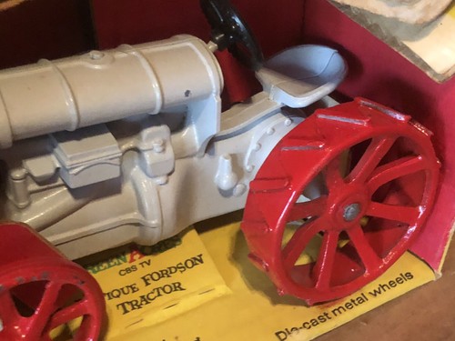 1/16 Ertl Farm Spielzeug selten grün Acres Fordson Traktor #850 im Karton - Bild 4 von 13