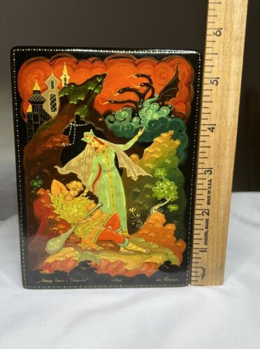 Vintage Russian Lacquer Cigarette Box ~ Mary & Ivan ~ Signed ~ 1976 ~ Dragons - Picture 14 of 17
