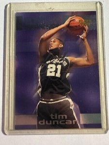 K201,932 - 1997-98 Fleer Rookie Sensations #6 Tim Duncan