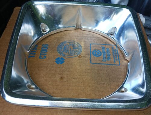 DODGE VAN B100-B300 1971-1977 Headlight Bezels MOPAR 3734286 - Picture 6 of 23
