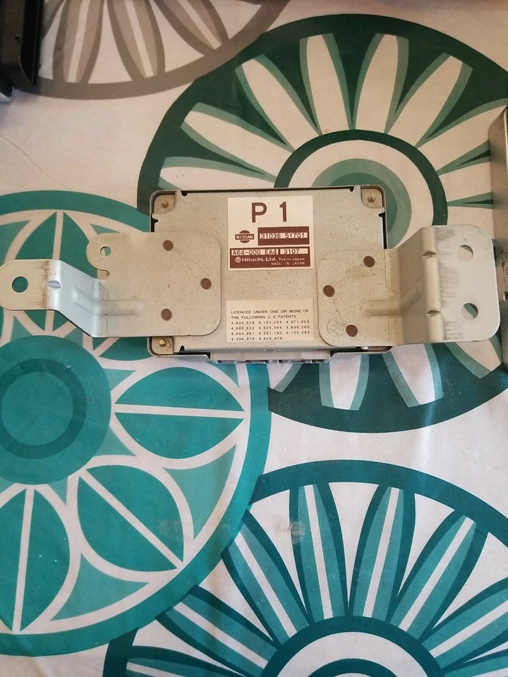 Infiniti I35 2001 Nissan Máxima módulo de control de transmisión P/N: 31036 5Y701 Foto 3 de 4