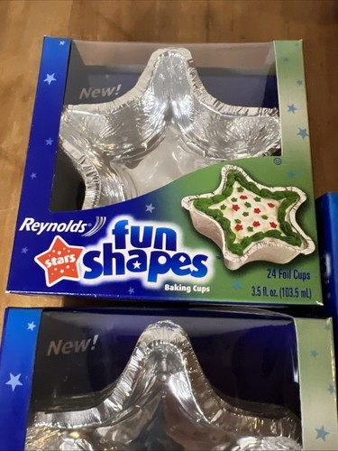 NEW 3 Boxes Reynolds Fun Shapes Foil Baking Cups Stars, Heart- 24/pack - Picture 4 of 5