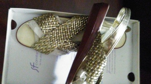 Ladies Sandals sz 10 - Picture 2 of 3