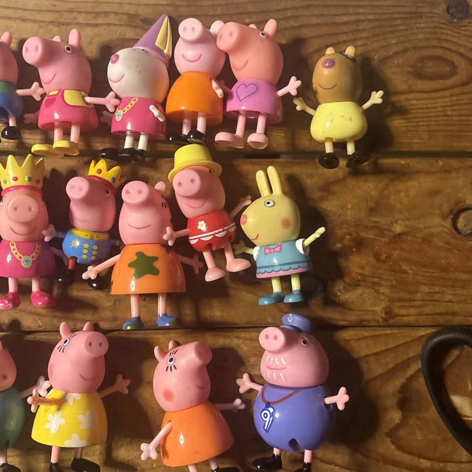 Lote de 19 Figuras de Peppa Pig Personajes de Familia y Amigos Juguetes Foto 3 de 4