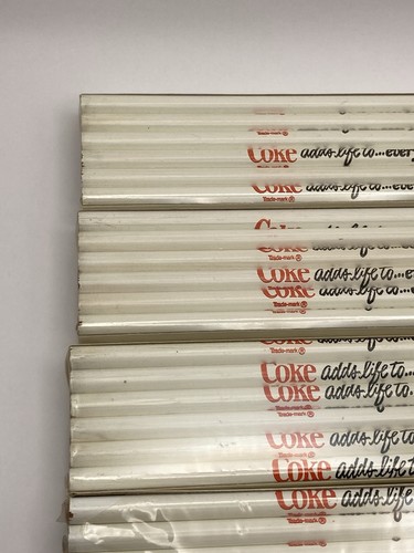 Scatola mezza lorda anni 70 vintage "Aggiunge vita a tutto ciò che è bello" COCA-COLA coca cola 72 matite - Foto 11 di 20