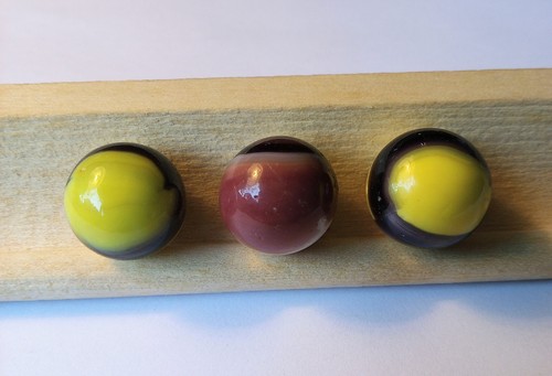 Vintage Bumblebee Marbles With A Boss - Picture 4 of 6