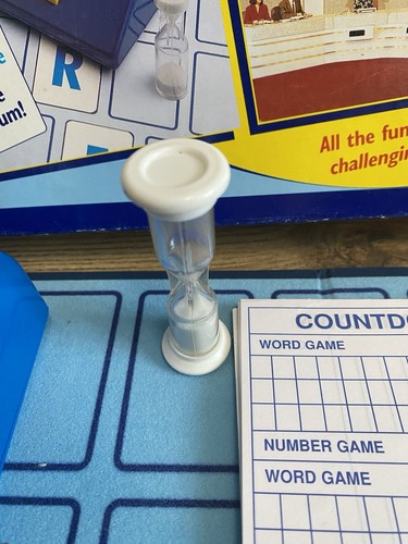 Juego de mesa Countdown Spears Games vintage 100 % completo en muy buena condición - Imagen 7 de 10