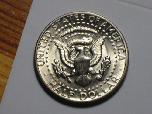 1971-D KENNEDY HALF DOLLAR CIRCULATED NICE COIN CLAD - Picture 4 of 6