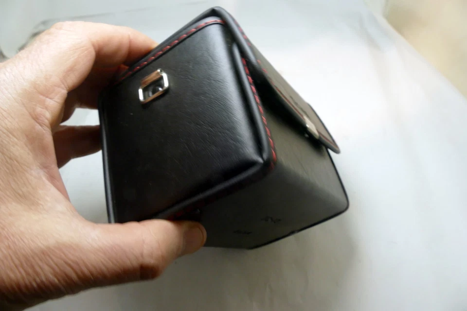 Sigma Lens hard Case w/ strap for 50mm f1.4 EX - Image 2 of 4