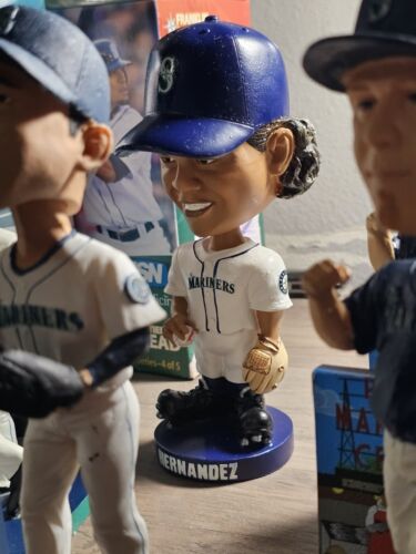 Mariners Bobblehead und andere Merch Lot 19 Artikel - Bild 9 von 24