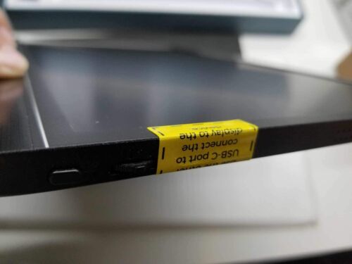 HumanCentric USB-C Portable Monitor - Picture 3 of 15