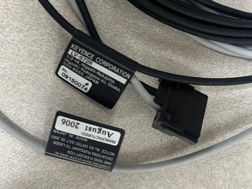 Keyence LV-S72 Double Laser Sensor (LV-S72T + LV-S72R) - Picture 2 of 4