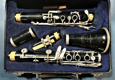 bundy resonite selmer clarinet 1974green molded case bundy resonite selmer clarinet 1974green molded case