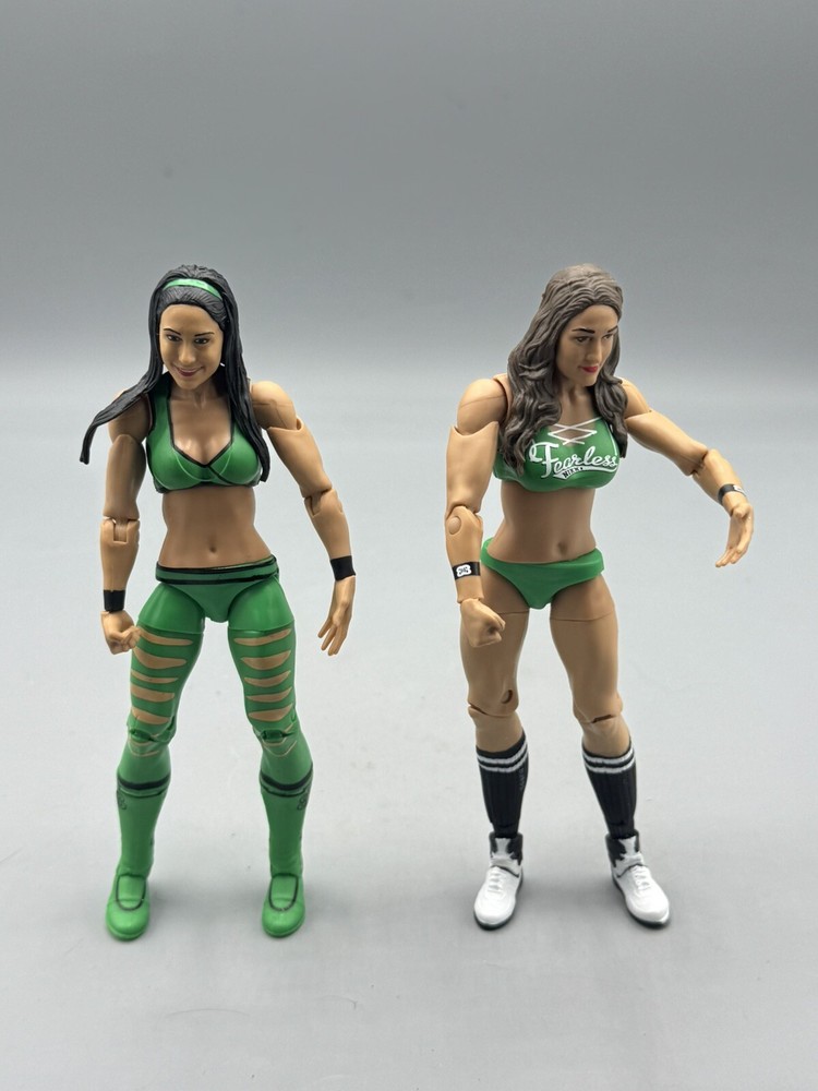 Bella Twins Nikki Bella Brie Bella WWE Mattel Battle Pack Series 38 Bella Twins Nikki Bella Brie Bella WWE Mattel Battle Pack Series 38