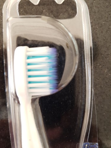 Piksters Best Toothbrushes. Connect . 28 Heads! 4 Handles. Small Head. Soft. - Picture 3 of 4