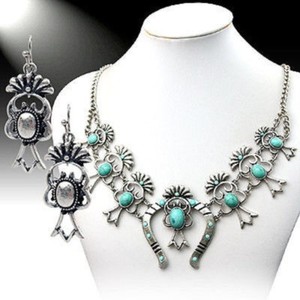 SQUASH-BLOSSOM-necklace-set-in-turquoise-and-silver-tone-18-inch-adj