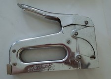 ARROW FASTENER HEAVY DUTY MODEL T-50 STAPLE GUN, it Works, USA made