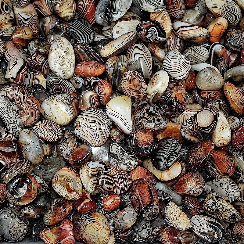 Hermosos patrones caídos de ágata con bandas de Madagascar de 1 kg envío aleatorio Foto 3 de 4