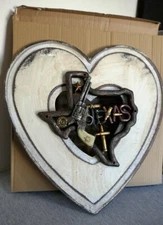 Antiqued Heart Texas Colt Pistol Gun Ammo Wall Hanging Sign Display Plaque 17"