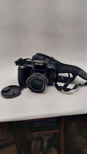 Kodak EasyShare Z1012 IS 10.1MP Digital Camera - For Parts Only Not Working - Picture 2 of 12