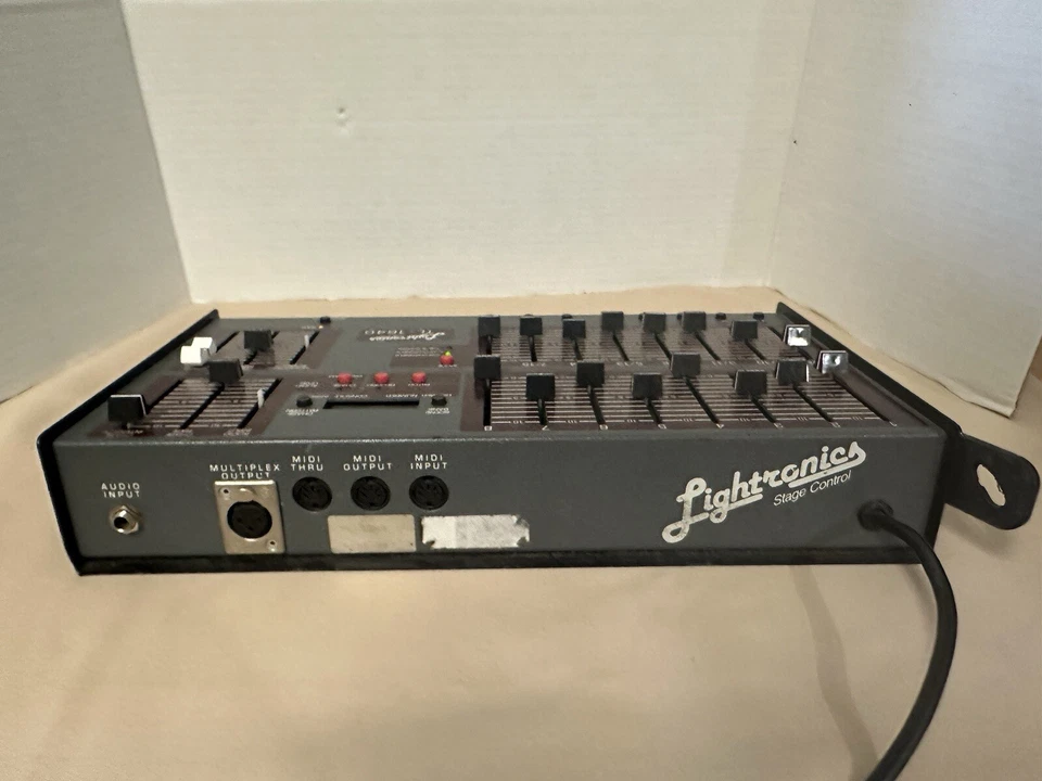 Lightronics TL-1640 - Grey DJ Lights-NOT FULLY TESTED!! - Image 2 of 4