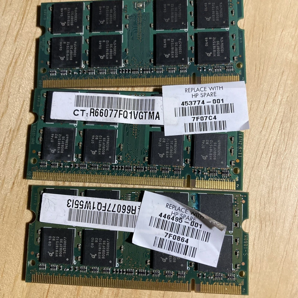 Lot 3x Qimonda HYS64T128021HDL-3S-B2 1GB 2RX8-PC2-5300S-555-12-E0 667MHz Tot=3gb - Image 4 of 4