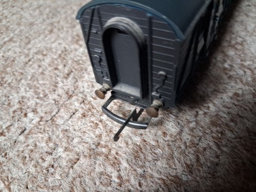 Triang / Hornby R226 BR Blue Bogie Luggage Van S2355S. Used Good Condition - Picture 5 of 8